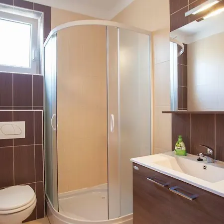 Apartment Lumia, Krk Апартаменты Чижичи