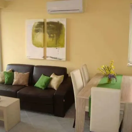 97 A Apartment *