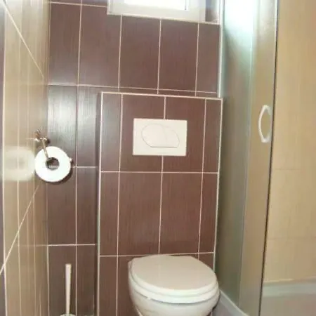 Apartment 97 A *